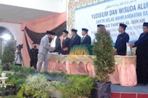 Yudisium dan Wisuda Alumni Angkatan XXI/IX MTA Prenduan