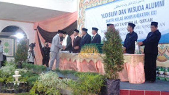 Yudisium dan Wisuda Alumni Angkatan XXI/IX MTA Prenduan