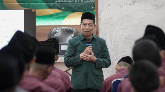 Pembekalan Amaliyah Tadris: Belajar dari Ust. H. Tijani Syadzili dan pakar yang lain.