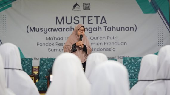 Pengurus RITMA Putri Periode Kedua Resmi Dikukuhkan; Pengasuh Tekankan Pentingnya Menjadi Teladan